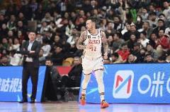 约克半场高效输出23分 火力全开carry全场