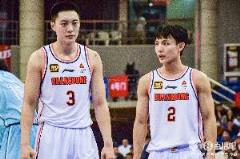 麦穗丰：徐杰第二阶段关键作用助力广东冲击季后赛 杰胡缺一不可