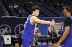 爵士媒體推薦楊瀚森：預(yù)測他首輪第29位被選中，進(jìn)攻端與申京相似
