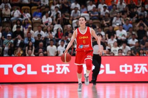 中国女篮三分球命中率超五成迎战箭如雨