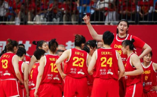 张子宇横扫日本女篮，32分优势彰显强大实力