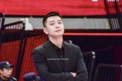 楊鳴：因傷病與外援調(diào)整球隊逐步磨合走向最佳