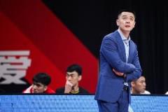 杨鸣：当前比赛强度与季后赛相差无几，保持健康成大难题