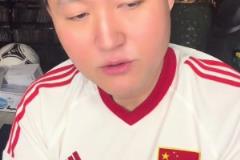 太强了❗️慢镜回放小蜘蛛进球：突破2人防守+穿裆门将破门