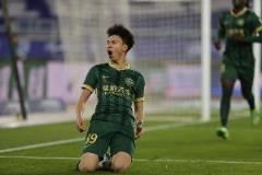 记者王涛：今晚三场中超全是进球大战，王钰栋表现值得肯定
