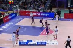 这是白送福建两分？库克这上篮也没进呀，怎么就给加上两分了？