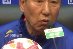 依木蘭能上場嗎？崔康熙回應(yīng)不給年輕人機(jī)會(huì)：常被抽調(diào)，我也很難