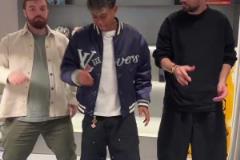 亞馬爾教皮克跳舞，皮克叔叔跟不上年輕人的舞步啊