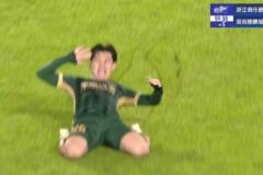 童磊传射建功！27岁球员首球激情滑跪庆祝