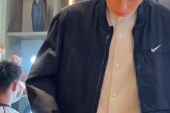 磊哥這是要出道了嗎？換新發(fā)型的武磊帥的冒煙啊