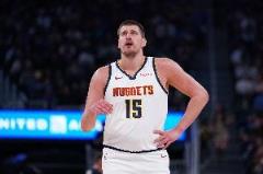 约基奇近三场场均45+12+11命中率62%却全输