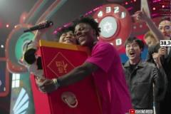 情绪激动！甲亢哥终于见到心心念的大张伟了