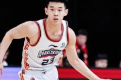 杨毅此前：林葳将会像姚明那样 成为下一个国宝级篮球运动员！