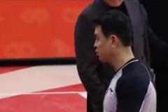 CBA技术台提前开表被裁判指责：错了就纠正，不要遮遮掩掩