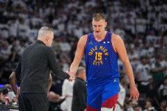 约基奇NBA生涯至今仅与迈克-马龙共事