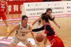 奥尼尔觉得最伟大的球员是....