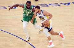 杰伦-布朗：库里是NBA历史上最伟大的控卫