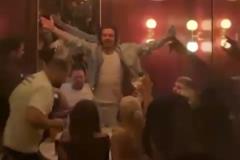 格拉利什夜店狂欢模仿"华尔街之狼"豪掷5000英镑派对至凌晨