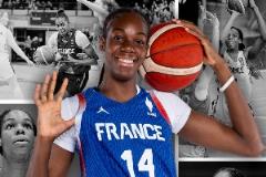 19岁“女版文班”扣篮惊艳WNBA，与李月汝同队引热议
