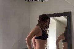 國米女球迷穿搭日常，球衣只穿一半才好看？