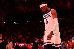 神奇不再！麥克丹尼爾斯半場6投2中僅得6分 正負值-9