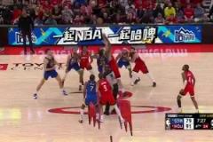 同一起跑線！格林賽后和申京擊掌慶祝，庫里站在場內(nèi)久久未離開！