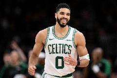 塔图姆成NBA历史首位连续3场季后赛场均10+罚球且全命中球员