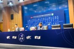 记者牛志明：崔康熙还是没来，唐田来了，说崔血压高
