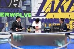 楊瀚森當嘉賓進入演播廳 這廣告放面前略顯尷尬呀