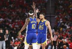 徐靜雨：火勇罰球大戰(zhàn)38-22，火箭開局13次罰球，勇士全無