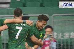 国脚联手！塞鸟助攻林良铭头球破门，国安1-0力克新鹏城