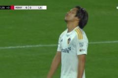 門(mén)將要爆粗了！山根視來(lái)在大聯(lián)盟上演匪夷所思烏龍