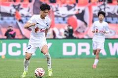 英博官方發(fā)布毛偉杰進(jìn)球視頻：19歲小將越過的只有廣告牌？