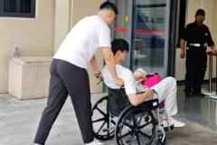 心系球隊?曾凡博輪椅入場觀戰(zhàn)總決賽G3 腰部重傷賽季報銷