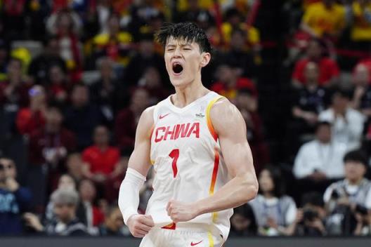 曾凡博簽約哈登經(jīng)紀(jì)人，開啟NBA夢想新篇章