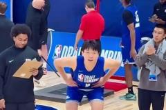 下一個登貝萊？亞馬爾已經(jīng)好幾次訓(xùn)練遲到了，弗里克很不滿