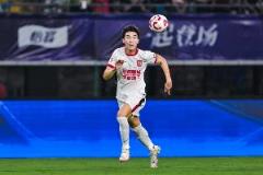 津媒：元敏诚被质疑不被伊万招入国足，韩鹏飞是否能获机会？