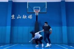 李添榮女友曬游玩照片，非常愜意啊