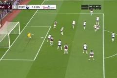 維拉2-0領(lǐng)先熱刺！羅杰斯分球助攻，卡馬拉帶球勁射破門！