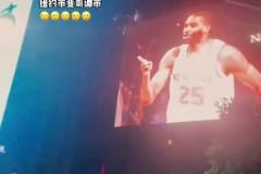 大球市的排面！尼克斯晉級東決后 紐約市秒變哥譚市