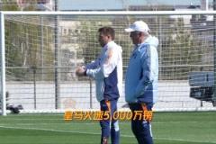 心里苦！安切洛蒂要求买后卫俱乐部无动于衷，阿隆索一来就买