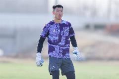 方镜淇手术后出院回家，预计一周内可逐步下地行走