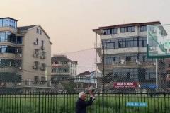 62岁迈克尔·乔丹宣布出山，以4000万年薪签约，下赛季将解说NBA