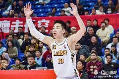 朱俊龙关键三分5中4锁定胜局，贡献16分7板2助2断