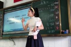 沒(méi)想到宏遠(yuǎn)隊(duì)的啦啦隊(duì)小姐姐居然還是個(gè)人民教師~