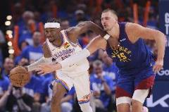 NBA将周三公布本赛季MVP归属，悬念仍在