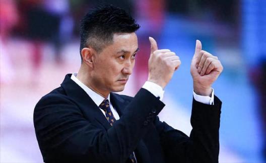 杜锋正式与广东宏远续约，将签署多年合同