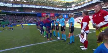 半场：阿森纳女足0-0巴萨女足，帕雷德斯乌龙球被判无效