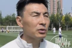 李玮锋鼓励年轻国脚专注训练，多向前辈学习